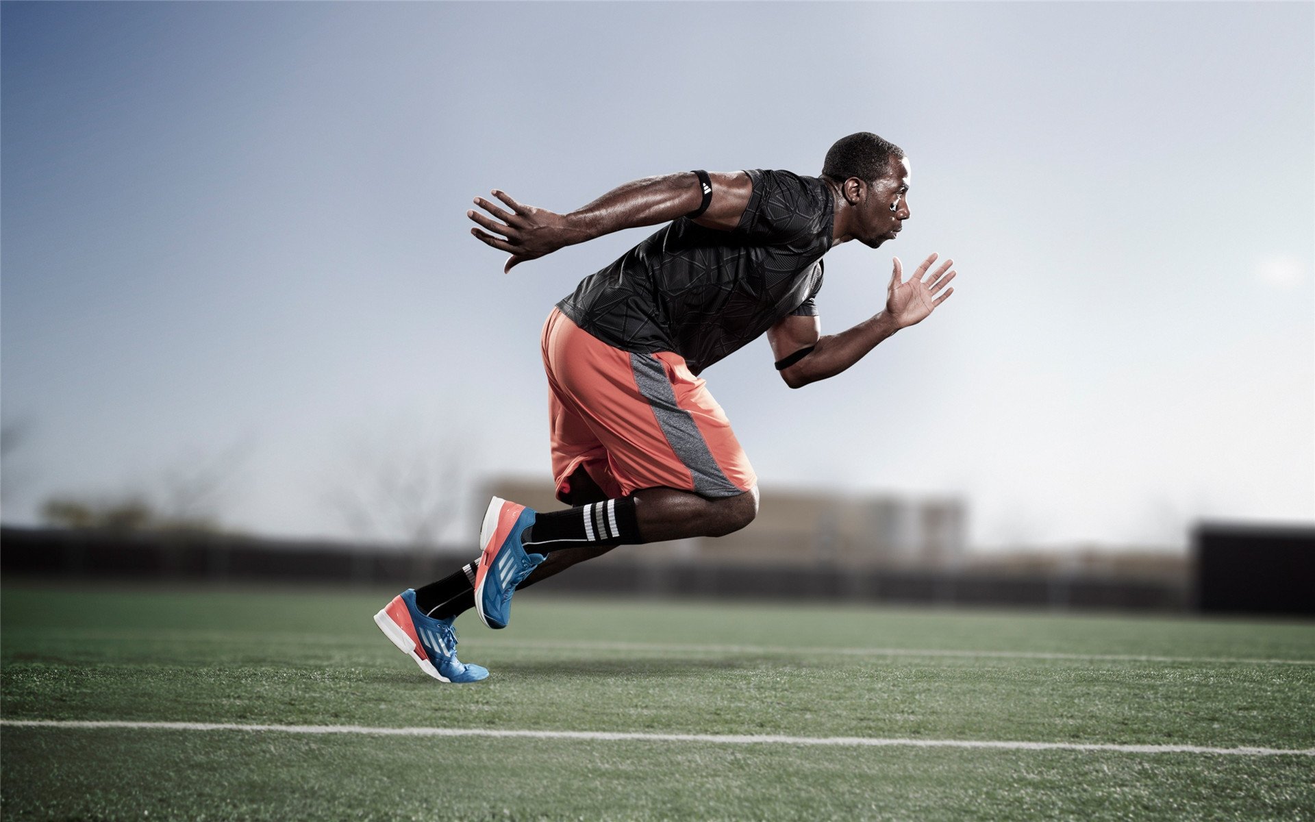 开云体育在线-西决生死夜，劳塔罗的防守艺术，钢铁盾牌如何为球队锁死胜利